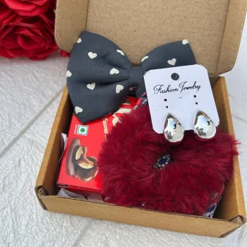 Classic Rakhi Gift Box for Sister